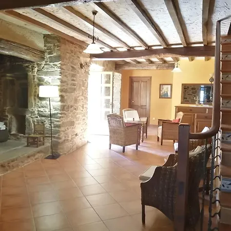 Osvilares منزل ريفي سانتياغو دي كومبوستيلا