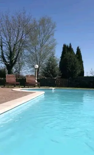 בית כפרי Osvilares *